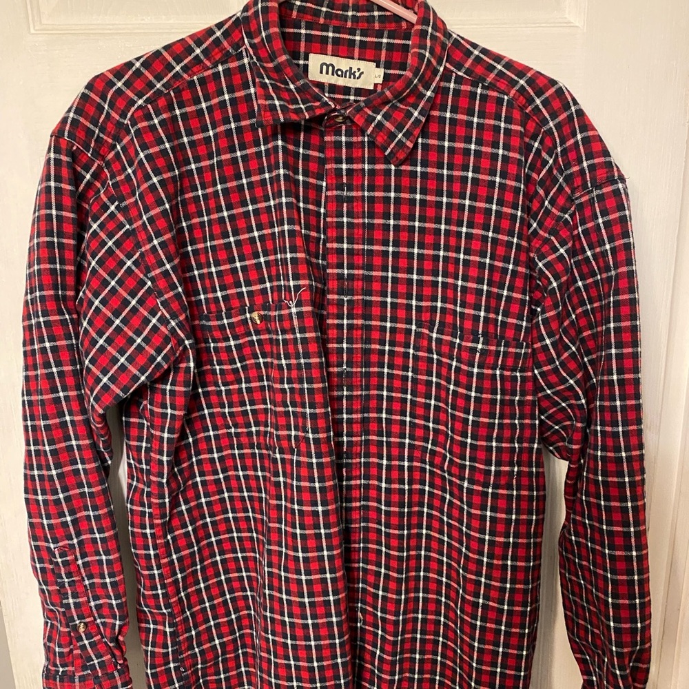 Very nice mens shirt 👕 size large